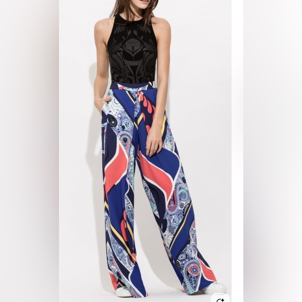 Kit and Ace Multicolor Silky Wide Leg Pants with rose side zipper and pockets.